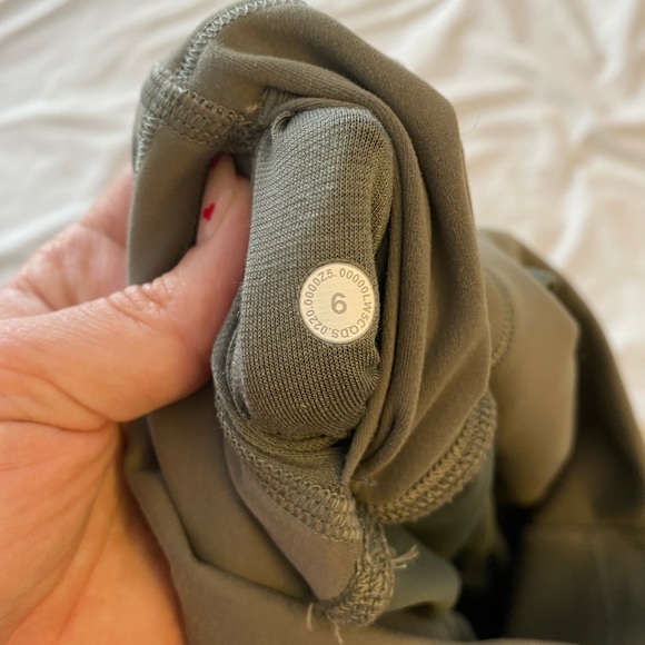 Olive green Lululemon Leggings - Picture 3 of 3